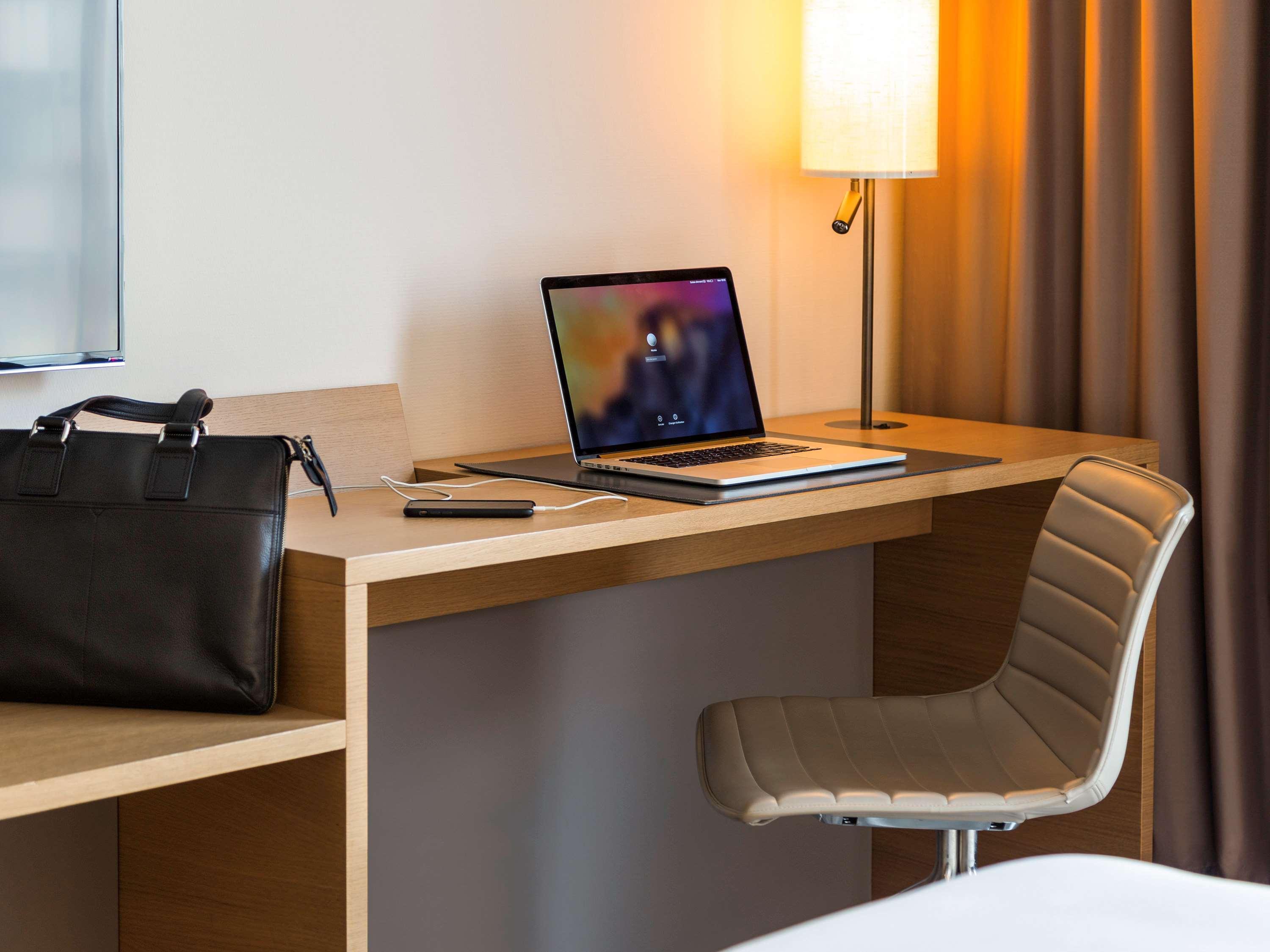 Pullman Basel Europe Hotell Eksteriør bilde