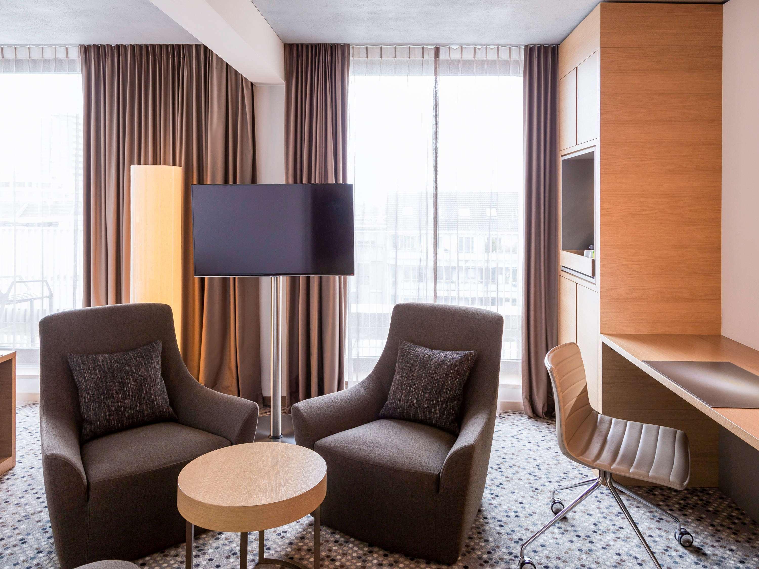 Pullman Basel Europe Hotell Eksteriør bilde